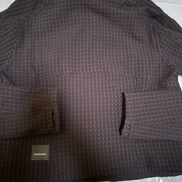 LULULEMON Water-Repellent Grid Fleece Hiking Sz 10 Jacket in Black - Picture 7 of 7